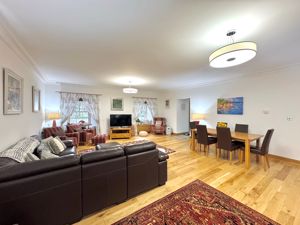 Photo 17- click for photo gallery